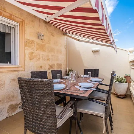 Apartamento ático Familiar 3/4px Con Terraza Y Parking En Torrevieja